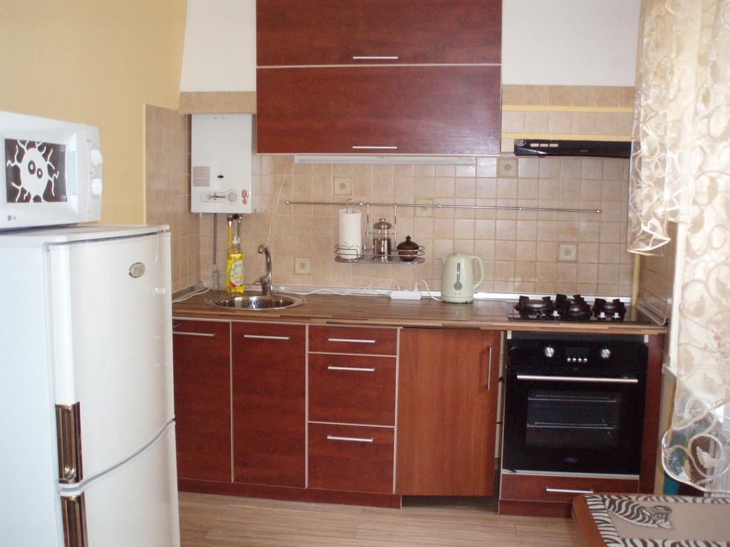 Apartment Studio On Mayakovskogo Avenue Zaporizhia Habitación foto